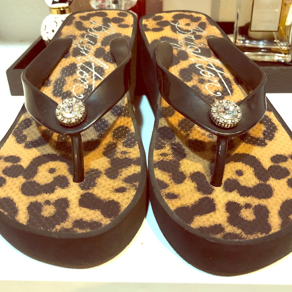 Brighton slaps/ sandals cheetah print